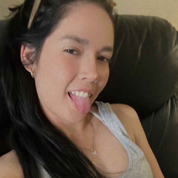 Meet your Posher, Anaisa - Picture 1 of 1